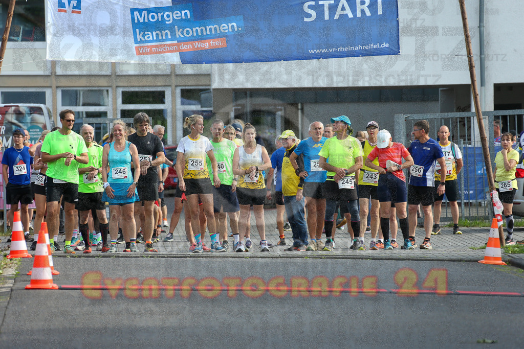 250801_1811_EX1_6472 | Sportfotografie im Rhein-Sieg Kreis, Köln, Bonn, NRW, Rheinland Pfalz, Hessen, etc. Unser Tätigkeitsfeld umfasst den Laufsport vom Volkslauf über den Marathon, Duathlon, Triathon bis zum Ultralauf wie Kölnpfad Ultra oder Schindertrail.
