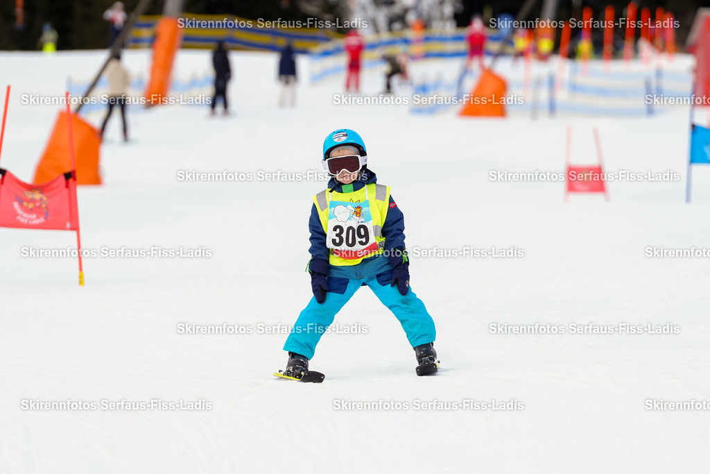 SRF_02.01.2026_0467 | Skirennfotos,Serfaus,Fiss,Ladis,Kinderskirennen,Winter,Tirol,Oberland,skirace,SFL,feelfree,weil wir's genießen,ski,Ski,skifahren,Sonnenplateau, - Realisiert mit Pictrs.com