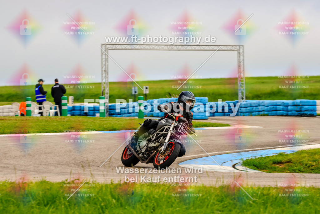 MotoTeam-8048 | Hier findet Ihr Bilder von Touristenfahrten auf der Nürburgring Nordschleife oder von anderen Veranstaltungen die ich besucht habe. Viel Spass beim Durch Schauen 