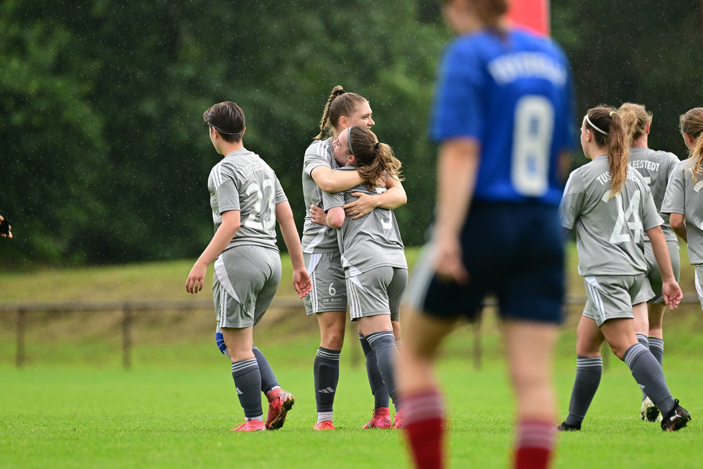Fußball I Frauen I Saison 2025-2026 I Bezirkspokal I Qualifikation I TSV Stelle - TuS Fleestedt | Der Sportfotograf. - Realisiert mit Pictrs.com