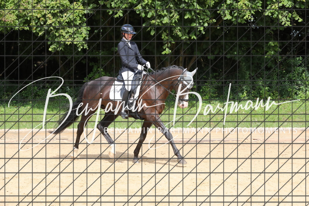 AZ2A2104 | Benjamin Bartmann Photomoments