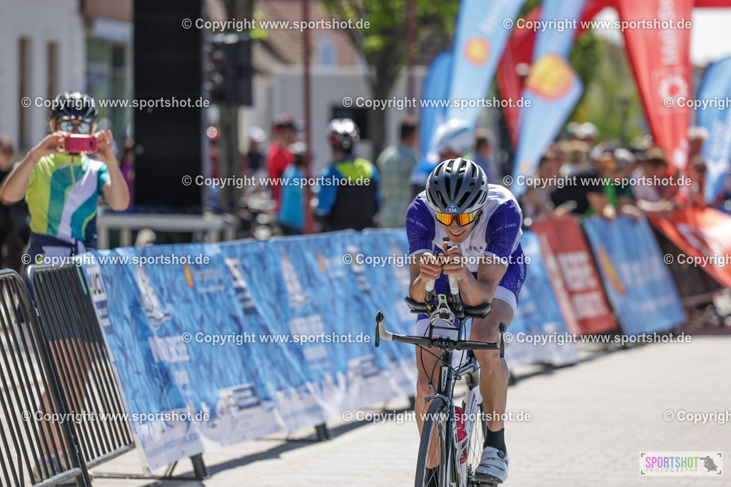 VJ__4774 | Neusiedlersee Radmarathon 2026@sportshot_your_pictrs #yourpictures#roadtowm2029 #nrm #neusiedlerseeradmarathon #neusiedlersee #neusiedlerseetourismus #burgenland #mörbisch #nrm26 #burgenlandtourismus #voglundco #poweredbyburgenlandtourismus #radsport #rad #marathon #ucigranfondo #visitburgenland #ucigranfondoworldseries