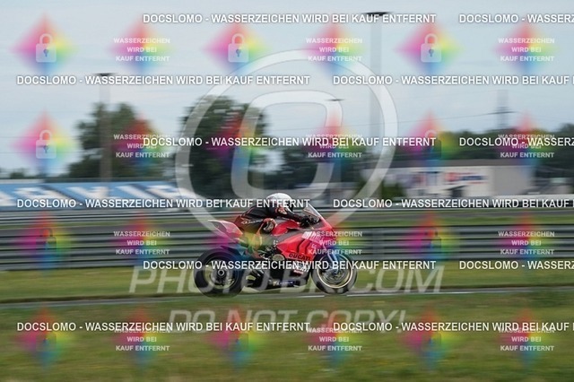 2025_07_18_PBK_11522 | Sportfotografie; SlowMotion; Video; Rennstrecke; Hafeneger; RSE; Speer; Trackday; Motorsportarena; Hockenheimring; Brno; Most; Barcelona; Valencia, Benny; Kaetzmer;
