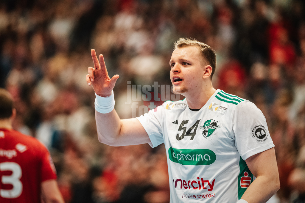 Handball | Männer | Saison 2024/2025 | DAIKIN Handball-Bundesliga | 8. Spieltag || Handball Sport Verein Hamburg vs. TSV Hannover-Burgdorf | 24.10.2024 | Justus Fischer (#54, TSV Hannover-Burgdorf)
