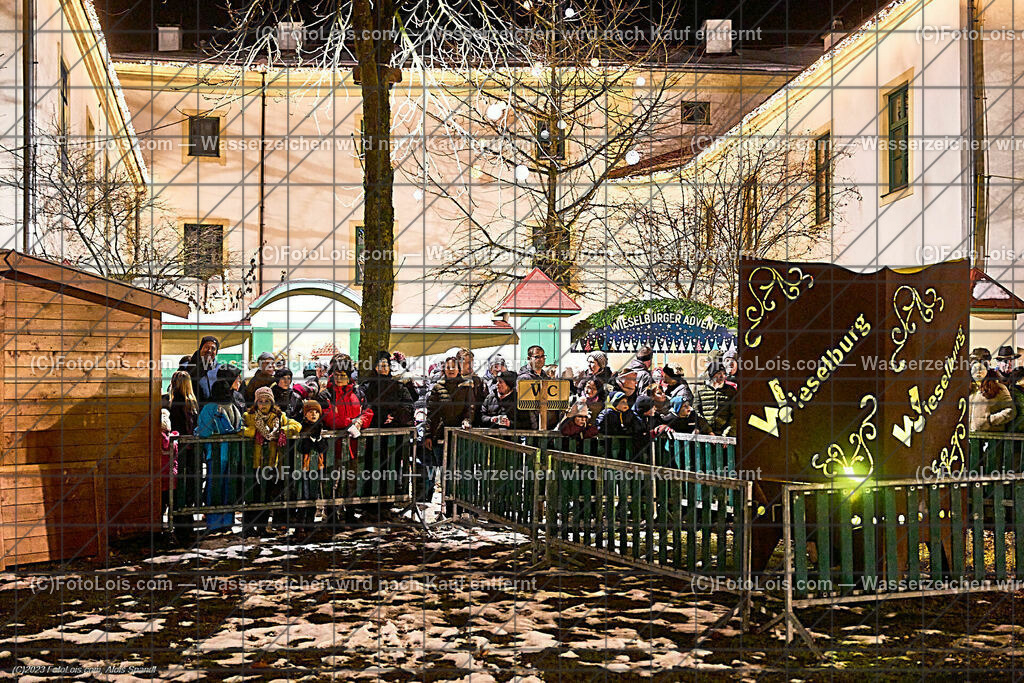 ALP5165_WIESELBURGER ADVENT_Perchtenlauf | (C)FotoLois.com, Alois Spandl, WIESELBURGER ADVENT, Perchtenlauf, So 10. Dez. 2023.