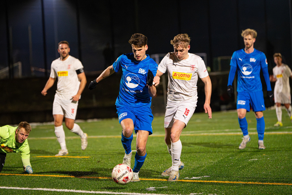 Fußball I Herren I Saison 2025-2026 I Freundschaftsspiel I BW Lohne - TuS Bersenbrück I 2188 | jns.sportfotos - Realisiert mit Pictrs.com
