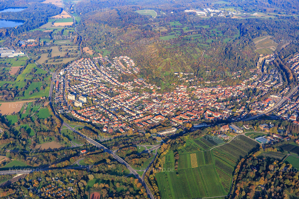 Luftbild: Ortsansicht von Südwesten im Ortsteil Grötzingen in Karlsruhe im Bundesland Baden-Württemberg in Deutschland. Foto: IMG_075409.jpg vom 26.10.2014 durch Werner Riehm/FLY-FOTO.deAuflösung des Originals: 5472 x 3648 px
