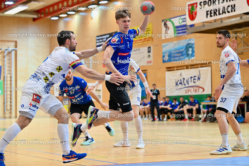 SC Ferlach vs. ALPLA HC Hard | #22 BABIC Dejan SC Hard, #17 Kelih Markus SC Ferlach, #37 Horvath Ivan SC Ferlach, SC Ferlach vs. ALPLA HC Hard, SC Ferlach vs. ALPLA HC Hard am 05.04.2025 in Ferlach (Ballspielhalle Ferlach), Austria, (Photo by Bernd Stefan)