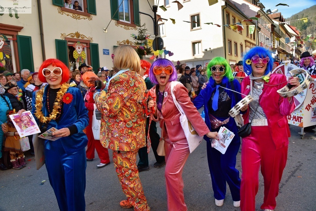 FaSoUmzug-107-RA | Fotoblog Schwarzwald, Foto Blog Wiesental, Pfaffenberg, Winterzauber, Zeller Bergland, Zell im Wiesental, Fotoblog Wiesental, Landschaftsfotos, Bilder Wiesental, Natur, Naturbilder, Fastnacht, Zeller Fastnacht, Zeller Fasnacht, Zeller Bergland, Belchen, - Realisiert mit Pictrs.com