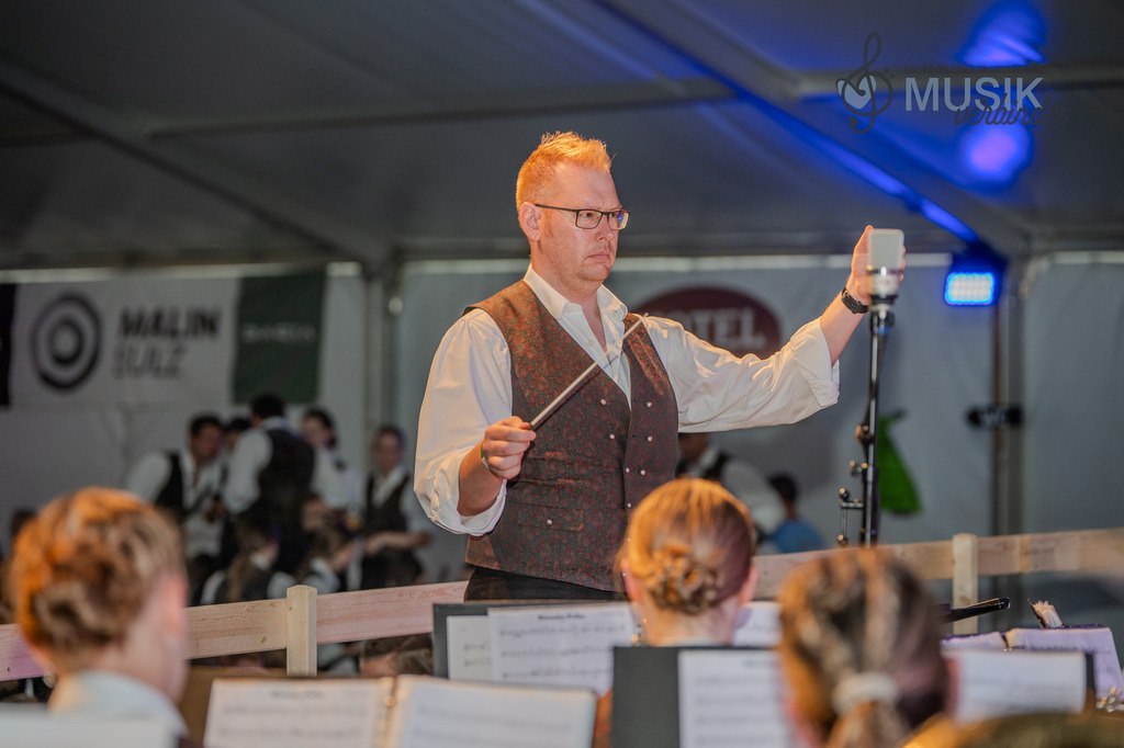 DSC_4512 | "Fussifoto.com – Ihr Ansprechpartner für hochwertige Fotografie! Entdecken Sie kreative Bilder und professionelle Dienstleistungen. Kontaktieren Sie uns für Ihre Projekte!"