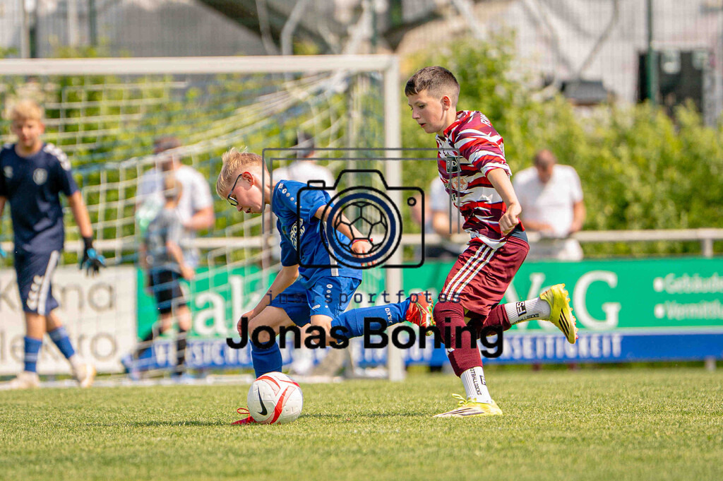 Fußball I E-Junioren I Saison 2025-2026 I OM-Cup Lüsche I Samstag  I 22548 | jns.sportfotos - Realisiert mit Pictrs.com