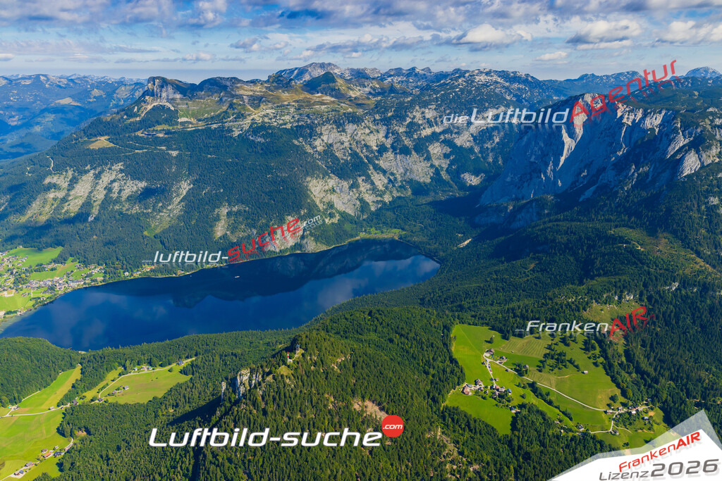 Luftbild Vs Google Maps  Altausseer See  Altaussee -Das Luftbild wurde 2025 vom UL-Flugzeug heraus erstellt ( keine Drohne ) - Hochauflösende Luftaufnahme -Nicht vergleichbar mit Google Maps oder Satelittenbilder- Die Geschenkidee !Mit Lizenz und Bildrechte bestellbar