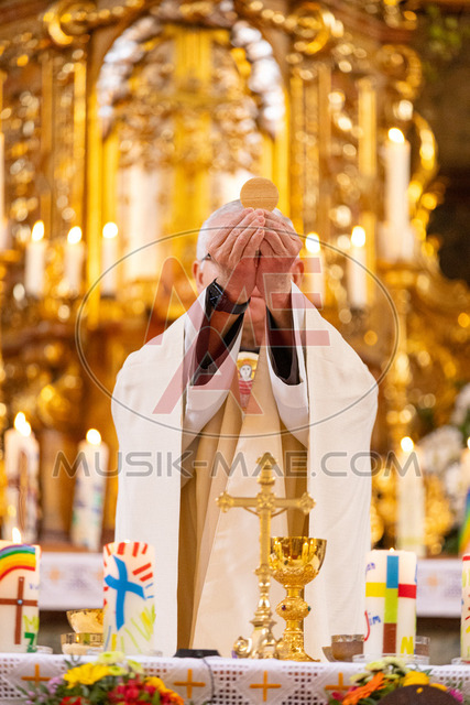 MAE-pic_147 | Der online Fotoshop des Inzeller Fotografen MAE - Marc Anton Eicher. Hier können Sie ihre Fotos und Stockfotos online bestellen als Download oder als Ausdruck, der ihnen bequem nach Hause geschickt wird.
Ihr Marc Anton Eicher - der Inzeller Fotograf - Realisiert mit Pictrs.com