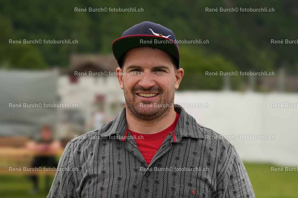 Arnold Stefan | René Burch leidenschaftlicher Fotograf aus Kerns in Obwalden.  Hier finden sie Sport, Landschaft und Natur Fotografie.
 - Realisiert mit Pictrs.com