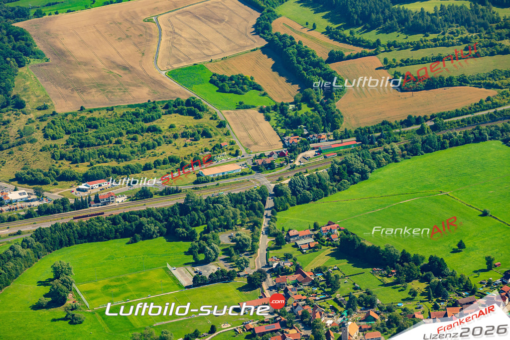 Walldorf Bahnhof Meiningen Bild- Das Luftbild wurde 2025 vom UL-Flugzeug heraus erstellt ( keine Drohne bzw. Drohnenaufnahme ) - Hochauflösende Luftaufnahme -Nicht vergleichbar mit Google Maps oder Satelittenbilder- Die Geschenkidee !Mit Lizenz und Bildrechte bestellbar - CC
