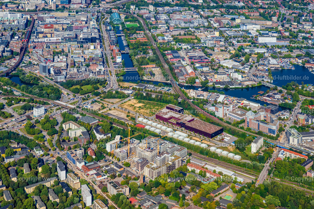 Hamburg_Rothenburgsort_ELS_8372200925 | HAMBURG 20.09.2025 Entwicklungsgebiet "Neuer Huckepackbahnhof der Industriebrache an der Billstraße im Stadtteil Rothenburgsort in Hamburg. // Development area "New piggyback station on the industrial wasteland at Billstrasse in the Rothenburgsort district of Hamburg. Foto: Martin Elsen