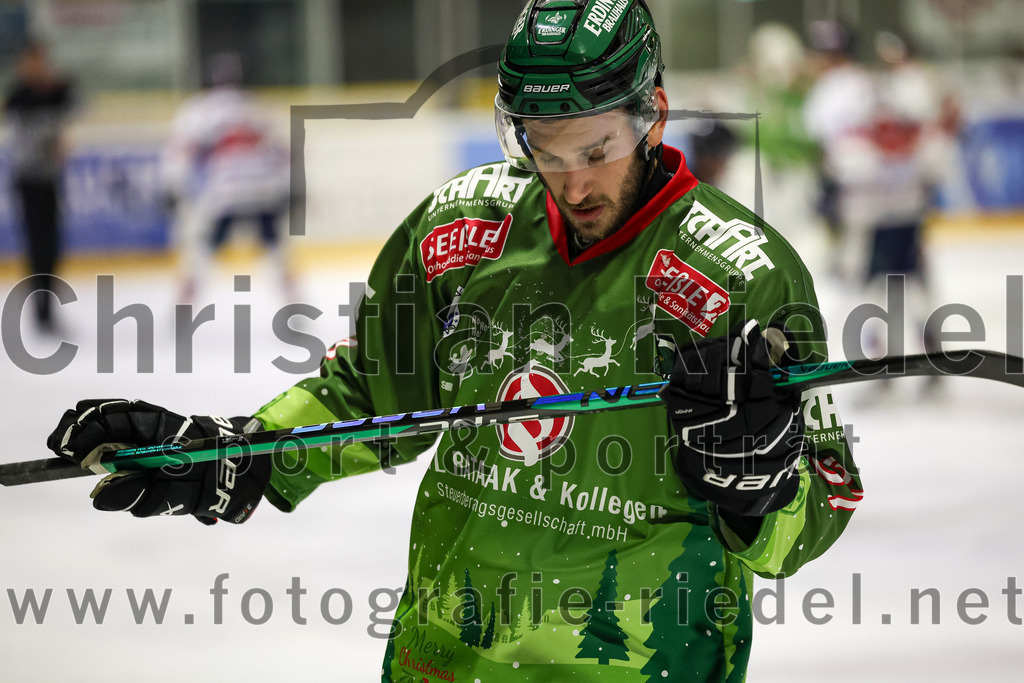 2023-12-17_079_TSV_Erding_gegen_ESC_Kempten | Erding, Deutschland, 17.12.2023:
Eishockey, Bayernliga Vorrunde 2023 / 2024, 18. Spieltag, TSV Erding gegen ESC Kempten, Endergebnis: 5:1

Foto: Christian Riedel / fotografie-riedel.net