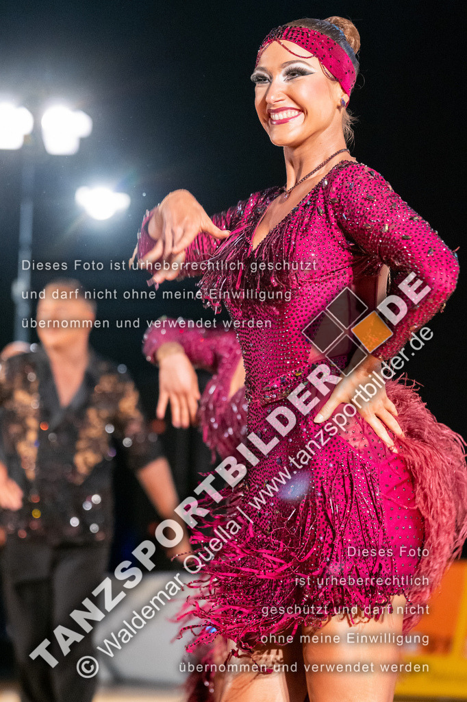 20250503-10793 | Hier finden Sie Tanz Bilder vom Latein und Standard Formationen tanzen. Sportbilder vom Tanzsport. Schöne Fotos und von Weltmeisterschaft, Europameisterschaft, Bundesliga, Regionalliga, Oberliga und Landesliga sowie von GOC Stuttgart, DanceComp, WM Bremen