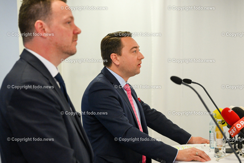 Pressekonferenz FPÖ OÖ_ Medikamentenengpässe_ Systemfehler in der Gesundheitsversorgung_ 12.04.2023-4 | 12.04.2023, Presseclub Linz, AUT, Pressekonferenz FPOoe Ooe, Medikamentenengpaesse, Systemfehler in der Gesundheitsversorgung, im Bild NAbg. Gerhard Kaniak (FP), LH-Stv. Manfred Haimbuchner (FP)