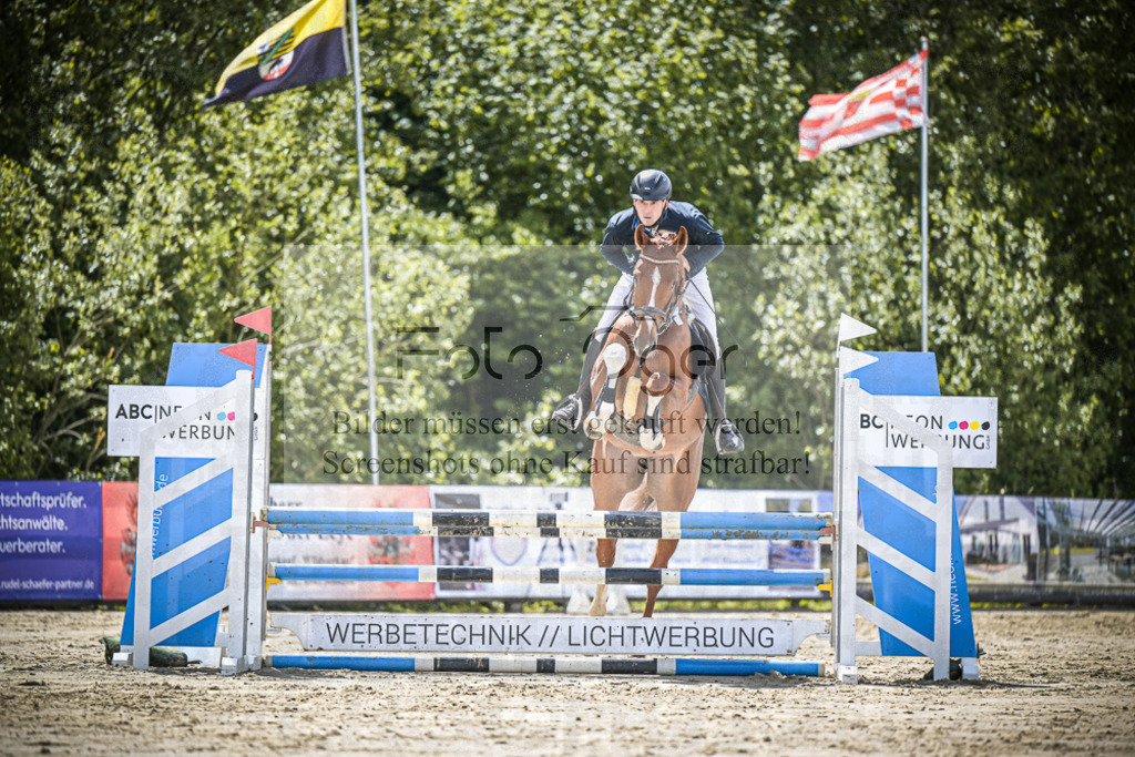 DOS_6716 | Entdecke hochwertige Reitturnierfotos von Foto Oger. Professionell, emotional und authentisch – jetzt Lieblingsmomente im Shop bestellen.Deutschlandweite Turnierfotografie. - Realisiert mit Pictrs.com