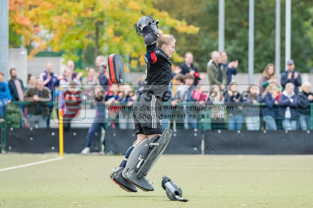 HK_20231022_106120 | Finale Deutsche Meisterschaft Feld WU16 Uhlenhorst Mülheim - Düsseldorfer HC am 22.10.2023 DHC, Düsseldorf ,