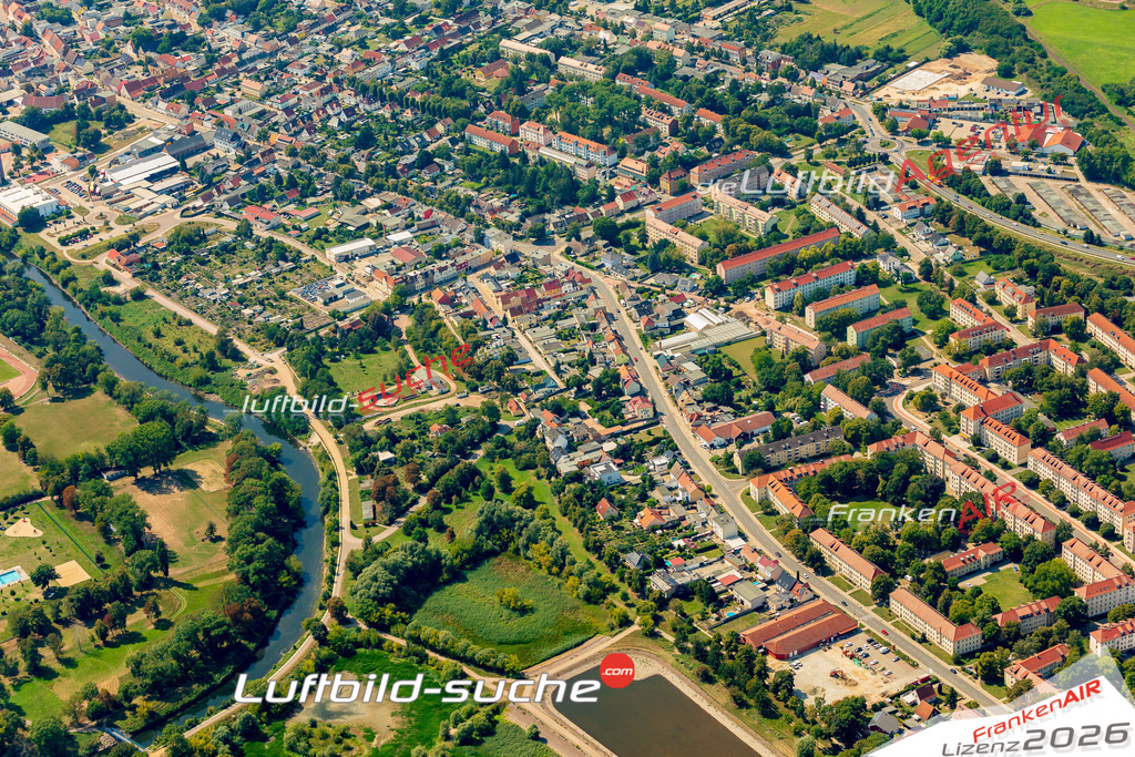 Vs Google Maps Calbe - Die Luftaufnahme wurde 2025 vom UL-Flugzeug heraus erstellt ( keine Drohnenaufnahme ) - Hochauflösende Luftaufnahme - für Wandbilder und großformatige Ausdrucke geeignet. Das besondere Geschenk!Hier alle&nbsp;Infos zur Lizenzierung der LuftaufnahmeWir fliegen auch dieses Jahr wieder in Ihre Region um Luftbilder zu erstellen.- Luftbild anfragen