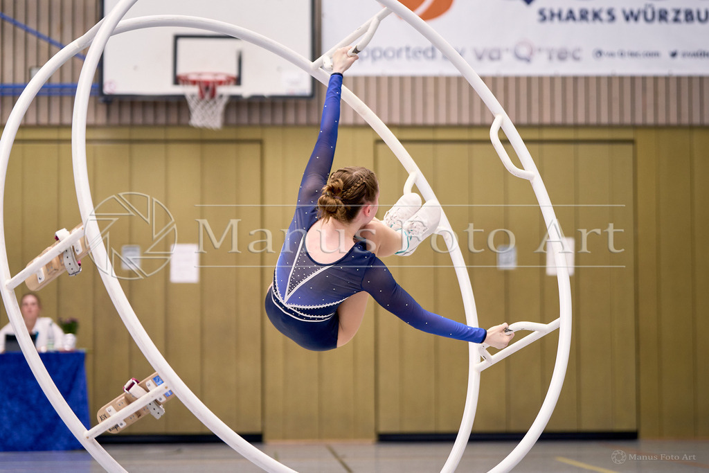 B-DSC00644 | Professionelle Sportfotografie in Hamburg, Schleswig-Holstein und Niedersachsen – spezialisiert auf Rhönrad, Geräteturnen, Leistungsturnen und rhythmische Sportgymnastik. Bundesweite Begleitung von Rhönrad-Events. Jetzt Sport-Fotos - Realisiert mit Pictrs.com