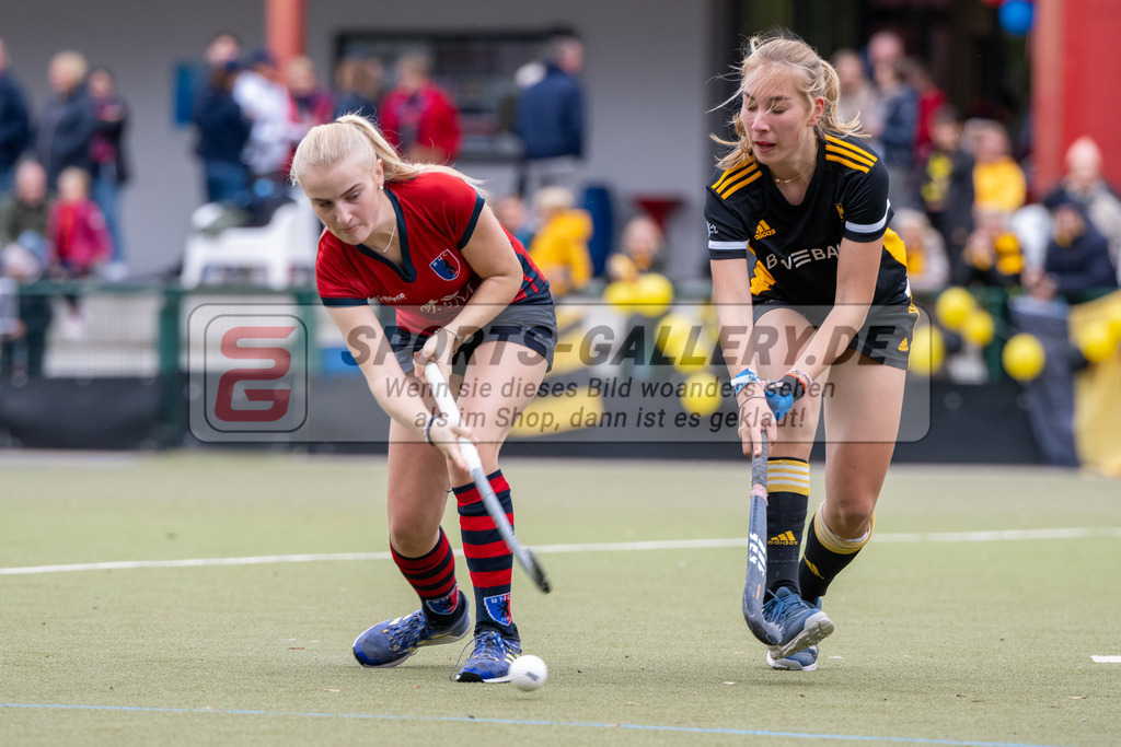 SFE_20231022_0076 | Deutsche Meisterschaft Weibliche U16 Finale Berliner HC - Harvestehuder THC am 22.10.2023 in Köln (Düsseldorfer Hockeyclub 1905 e.V.), Photo: Stephan Fehrmann 2023 (Sports-Gallery)