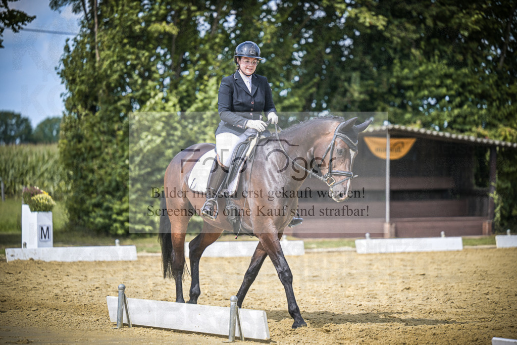 DOS_4276 | Entdecke hochwertige Reitturnierfotos von Foto Oger. Professionell, emotional und authentisch – jetzt Lieblingsmomente im Shop bestellen.Deutschlandweite Turnierfotografie. - Realisiert mit Pictrs.com