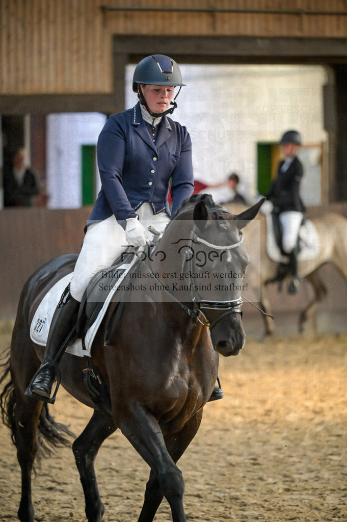 Reitturnier Voxtrup | Entdecke hochwertige Reitturnierfotos von Foto Oger. Professionell, emotional und authentisch – jetzt Lieblingsmomente im Shop bestellen.Deutschlandweite Turnierfotografie. - Realisiert mit Pictrs.com