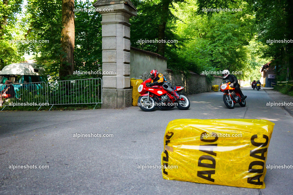 P1015085 | Erleben Sie atemberaubende, hochqualitative Fotos Ihrer Fahrt entlang der malerischen Alpenstraßen. Besuchen Sie alpineshots.com, um professionelle Aufnahmen Ihrer unvergesslichen Reise zu finden und zu kaufen - Realisiert mit Pictrs.com