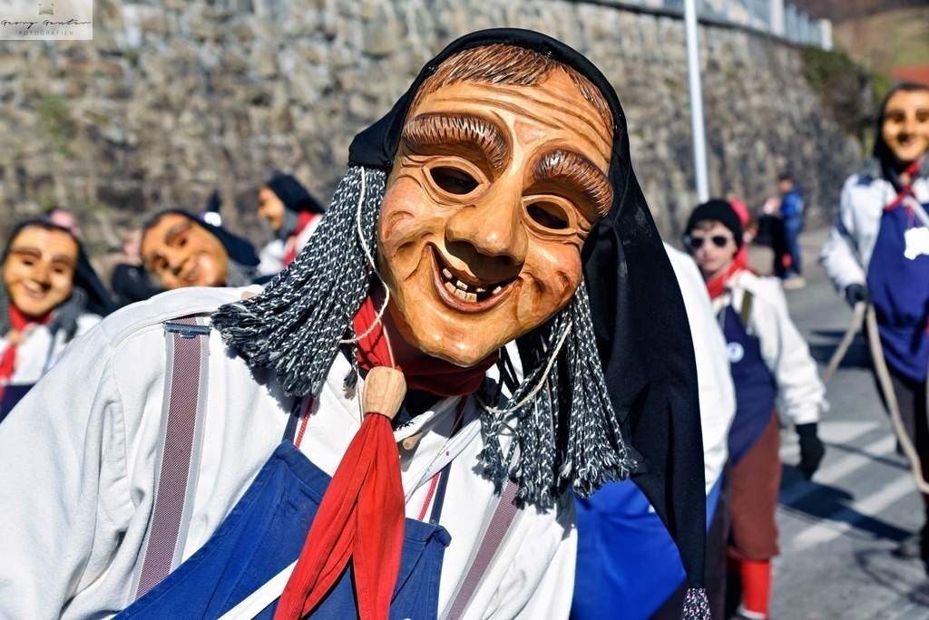 FaMoUmzug-044-RA | Fotoblog Schwarzwald, Foto Blog Wiesental, Pfaffenberg, Winterzauber, Zeller Bergland, Zell im Wiesental, Fotoblog Wiesental, Landschaftsfotos, Bilder Wiesental, Natur, Naturbilder, Fastnacht, Zeller Fastnacht, Zeller Fasnacht, Zeller Bergland, Belchen, - Realisiert mit Pictrs.com