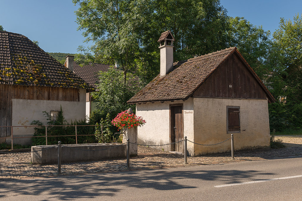 Buuchhüsli | in Ziefen, Baselland, Schweiz. - Realisiert mit Pictrs.com