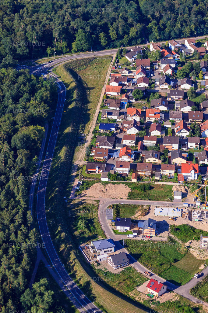 Luftbild: Waldäckerstr in Jockgrim im Bundesland Rheinland-Pfalz in Deutschland. Foto: IMG_42533.jpg vom 27.06.2011 durch Werner Riehm/FLY-FOTO.de