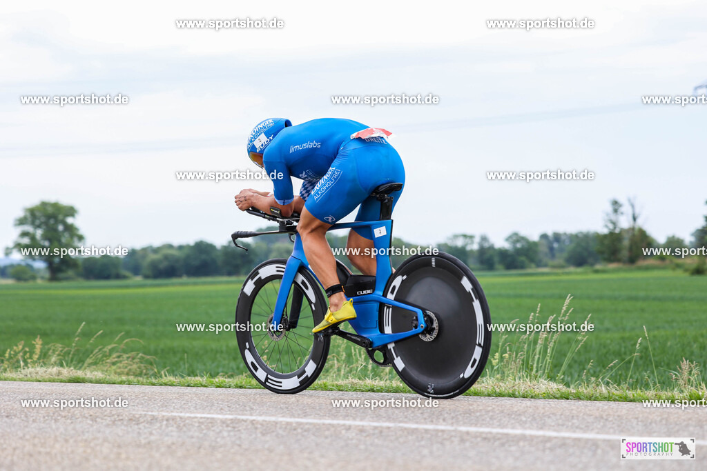 BR8A5487 | Stadttriathlon Erding 2025. #yourpictrs #sportshot_your_pictrs @Sportshotphotography #stadttriathlonerding Copyright: www.sportshot.de