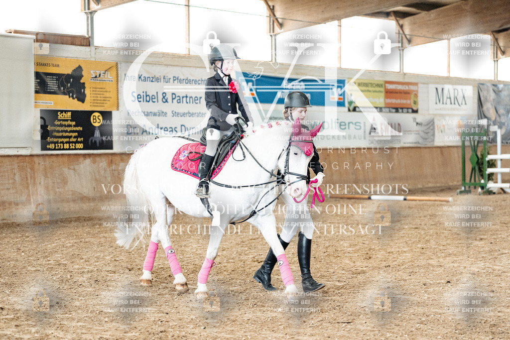 CK905907 | Turnierfotografie Pferdefotografie Trier Rheinland-Pfalz Pferdesport Reitsport Tierfotografie Sportfotografie Pferdevideo Pferdevideografie Equestrianvideography equestrianphotography  - Realisiert mit Pictrs.com