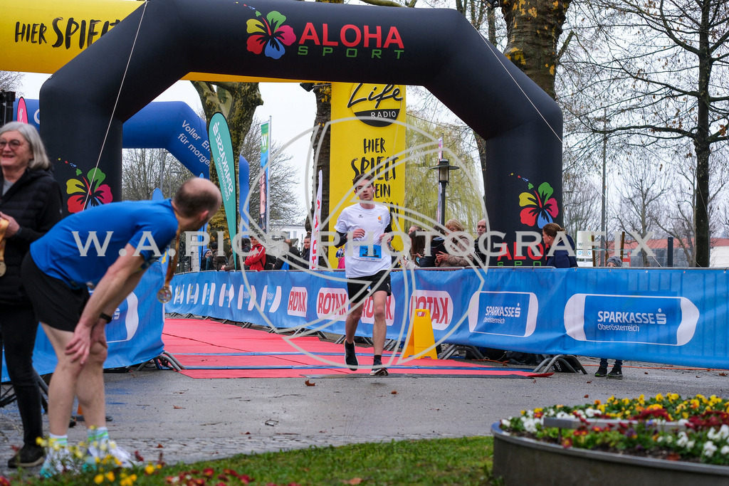 ..... | AUSTRIA, Wels, 30.03.25, ALOHA Wels Halbmarathon, Image Shows: , Foto: Wapics/RING M.