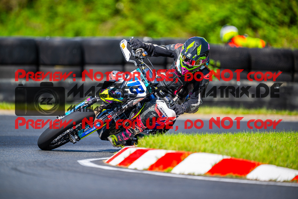 MaZZes_FotoMatrix_240430_6007705_2333 | Fotograf Mathias Schmid
Sportfotograf,
Eventfotograf,
Hochzeitsfotograf,
Portraitfotograf