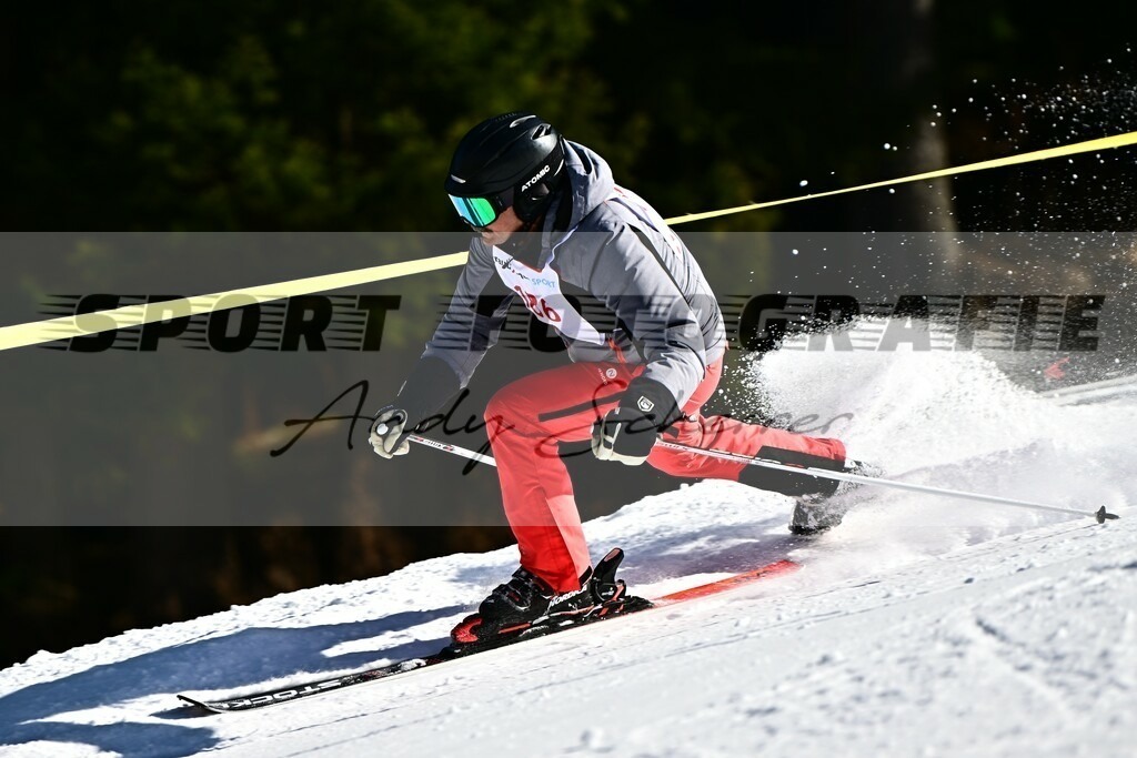 DSC_9600a | Kaufen Sie Sportbilder im Onlineshop von Andy Scherrer Sportfotografie. Faszinierende Bilder von Sportevents aus der ganzen Schweiz. Fussball, Frauenfussball, Unihockey, Handball, Schwingen und weiteren Sportarten. - Realisiert mit Pictrs.com