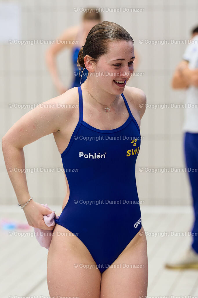 International Youth Diving Meet 2026 | Day 1 of 5 | International Youth Diving Meet 2026| Day 1 of 5 | 22.04.2026 | Youth diving competition featuring 1m and 3m springboard and platform at the Schwimmsportkomplex Freiberger Platz in Dresden.@ Domazer Photography - Realisiert mit Pictrs.com