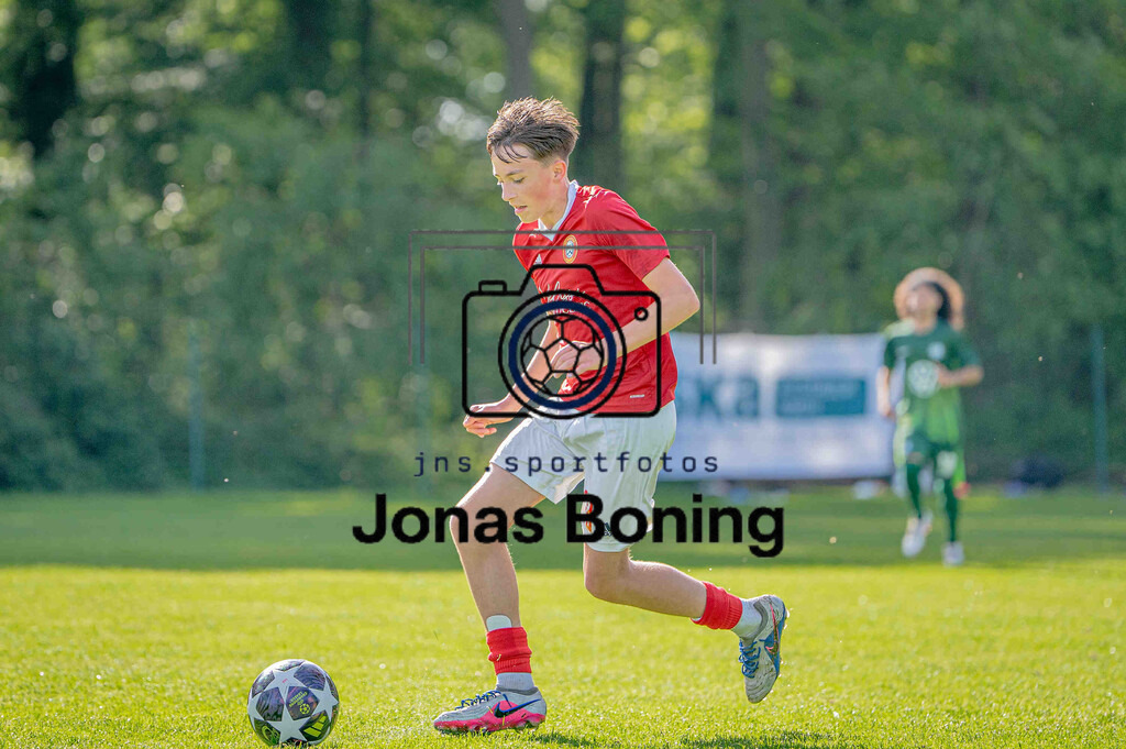 Fußball I C-Junioren I Saison 2025-2026 I Pfingsturnier Langförden I 12470 | jns.sportfotos - Realisiert mit Pictrs.com
