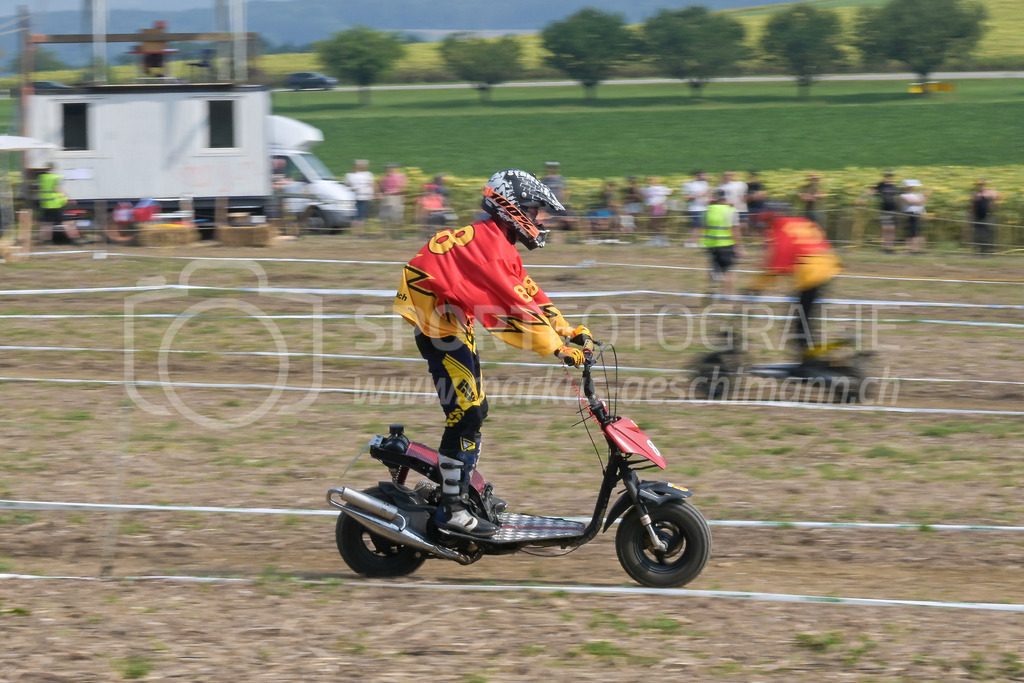Motortrotti-Rennen Buch am Irchel - 16. August 2025 | Motortrotti-Rennen Buch am IrchelBuch am Irchel, Kt. ZürichBild: Sportfotografie Markus Aeschimann | www.markus-aeschimann.ch - Realisiert mit Pictrs.com