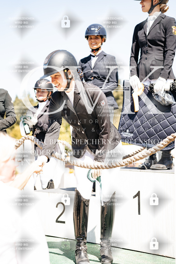 CK704959 | Turnierfotografie Pferdefotografie Trier Rheinland-Pfalz Pferdesport Reitsport Tierfotografie Sportfotografie Pferdevideo Pferdevideografie Equestrianvideography equestrianphotography  - Realisiert mit Pictrs.com