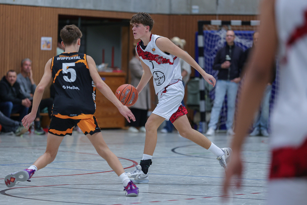 JBBL BAYER GIANTS vs Young Lions Wuppertal-52 | Fotos von Basketballspielen aus dem Raum NRW fotografiert von Gero Mueller-Laschet und Daniel Schaefer - Realisiert mit Pictrs.com