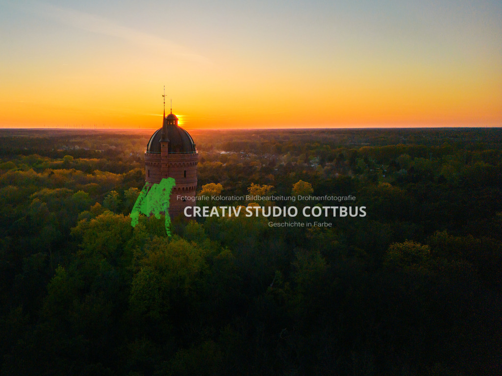 Sonnenuntergang am Wasserturm Cottbus 1 | Sonnenuntergang am Wasserturm Cottbus - Realisiert mit Pictrs.com