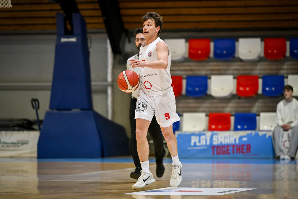 gml_005 | Fotos von Basketballspielen aus dem Raum NRW fotografiert von Gero Mueller-Laschet und Daniel Schaefer - Realisiert mit Pictrs.com