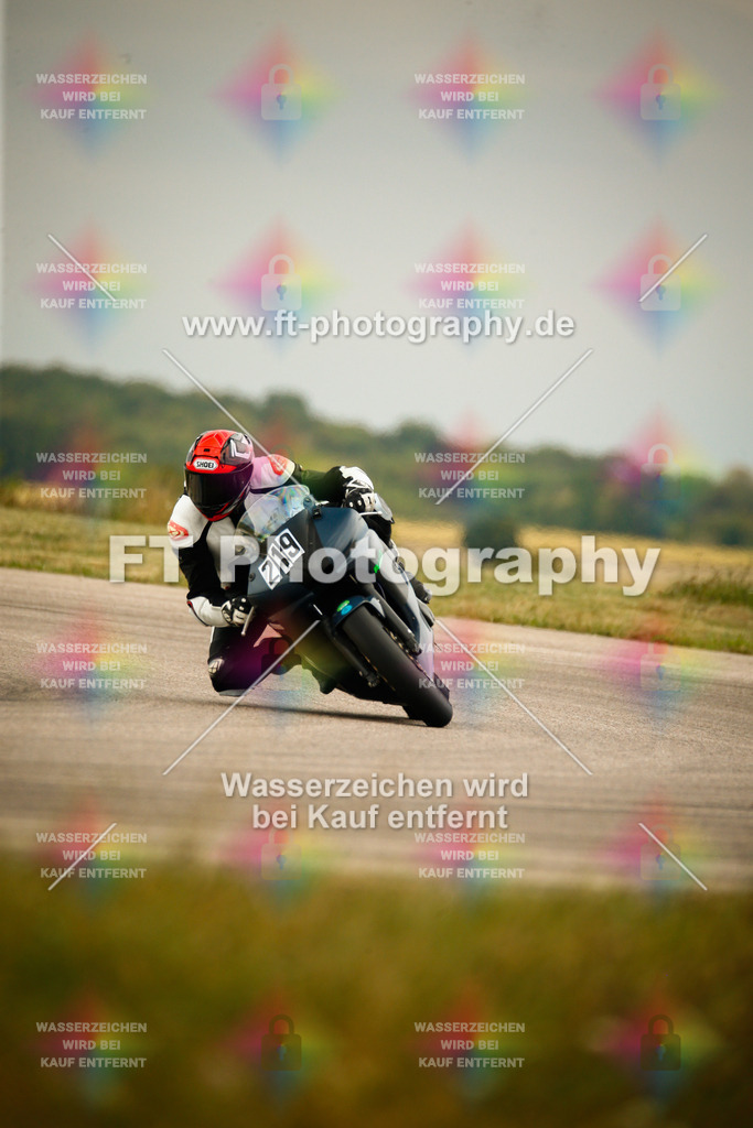 _MOT7458 | Hier findet Ihr Bilder von Touristenfahrten auf der Nürburgring Nordschleife oder von anderen Veranstaltungen die ich besucht habe. Viel Spass beim Durch Schauen 