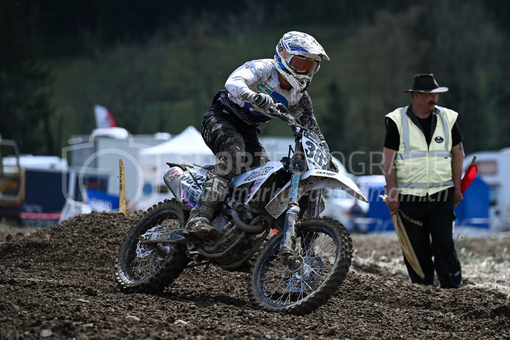 Motocross Schlatt bei Winterthur - 29. April 2023 | #382 Roth Michael aus Schoenholzerswilen (CH) auf Husqvarna in der Kategorie MX2 am Motocross Schlatt bei Winterthur, 29. April 2023.
Instagram: @mx_schlatt | @mc_wila | @sam_schweiz
Bild: Sportfotografie Markus Aeschimann | www.markus-aeschimann.ch - Realisiert mit Pictrs.com