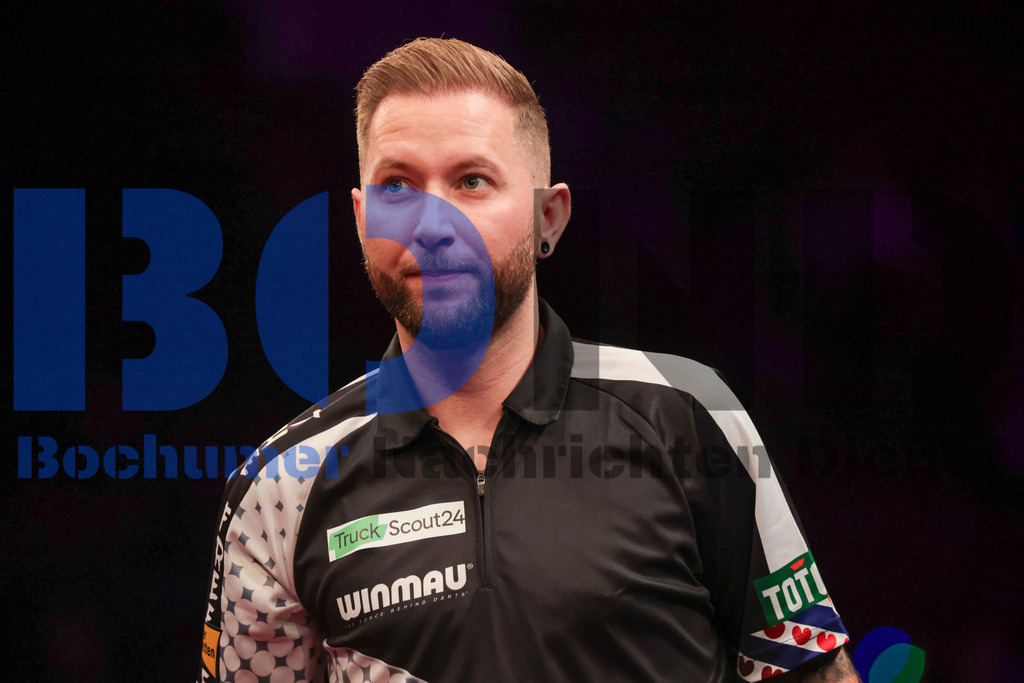  29.10.2023 - 
 | Sebastian Sendlak / Bochumer Nachrichtendienst (BOND) - PDC European Darts Championship: Viertelfinale {Persons shown} - Realisiert mit Pictrs.com