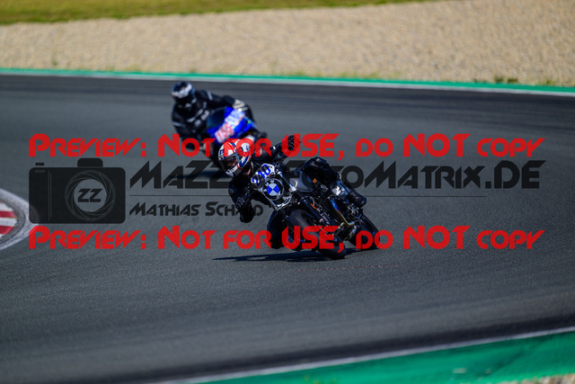 MaZZes_FotoMatrix_240725_6007705_6167 | BLAU